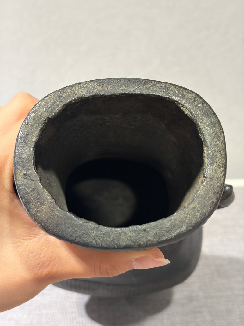 明早期 铜兽面纹方瓶 - 图9