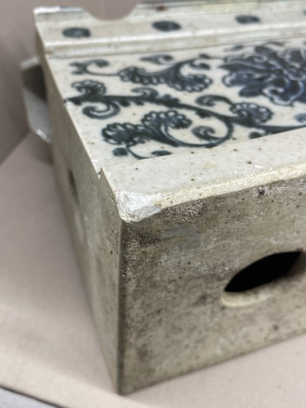 明 青花缠枝连屋脊 - 图10