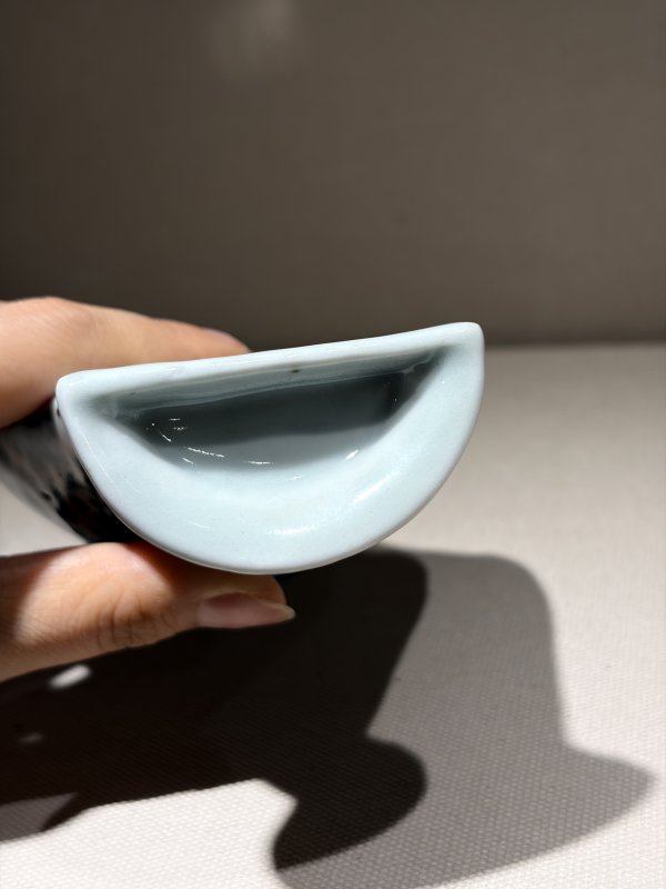 清 青花缠枝莲壁瓶 - 图8