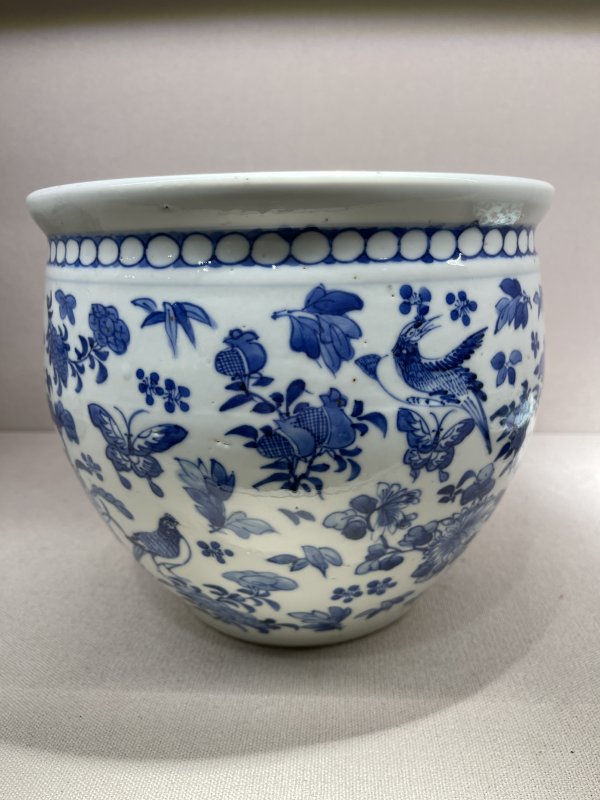 清 青花蝶恋花卷缸 - 图2