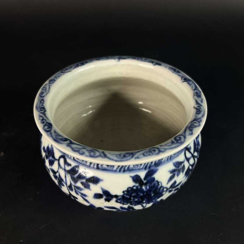当代 青花花卉纹炉 - 图4
