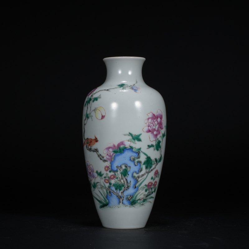 清 粉彩花鸟纹观音瓶