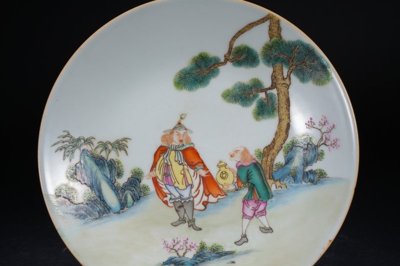 清乾隆 粉彩西洋人物图盘 - 图2
