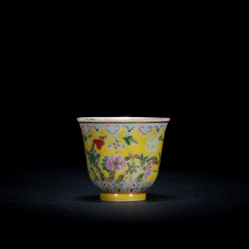 清光绪 黄地粉彩三秋杯