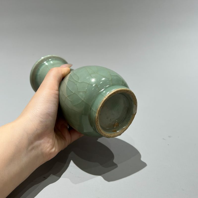 明代 龙泉窑粉青釉箸瓶 - 图8