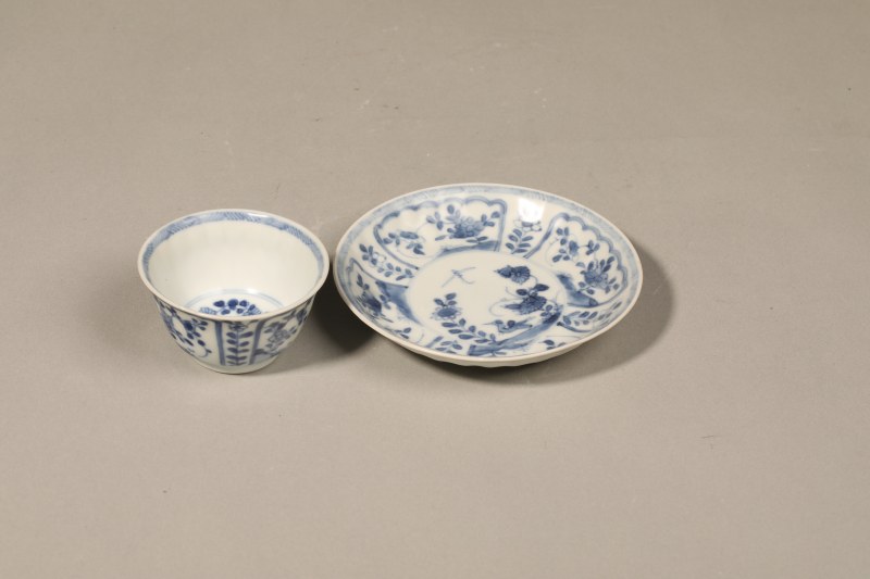 清乾隆 青花花鸟纹杯碟 - 图2