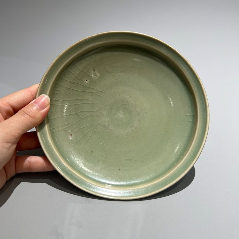明代 龙泉窑青釉折沿盘 - 图5