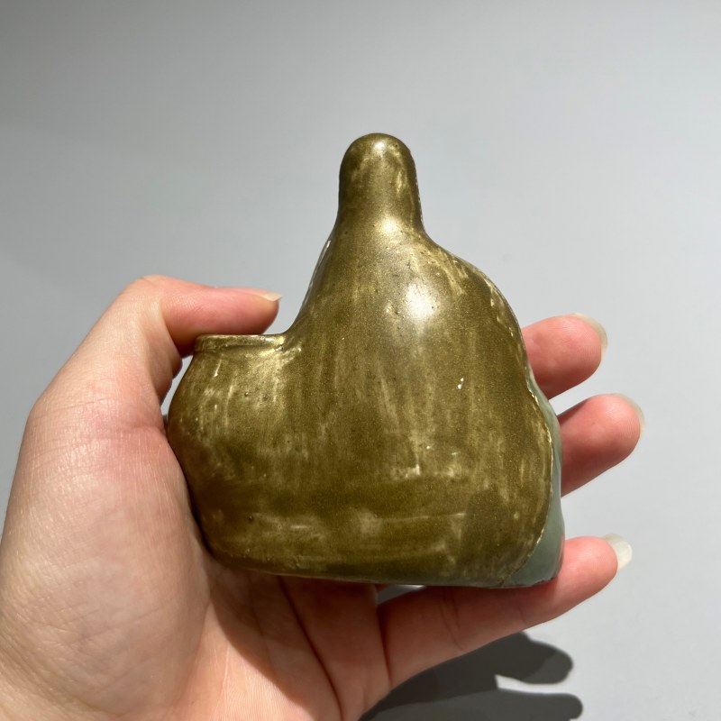 明代 龙泉窑青釉人物水注 - 图8