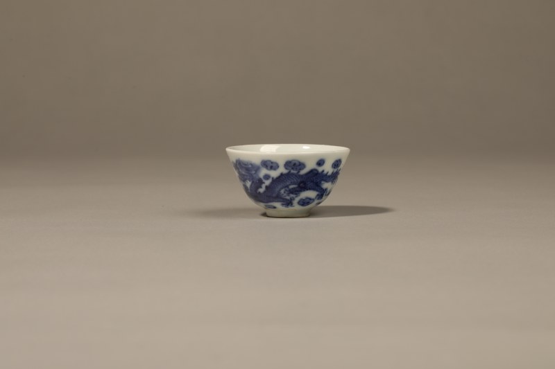 清 青花龙纹杯 - 图4