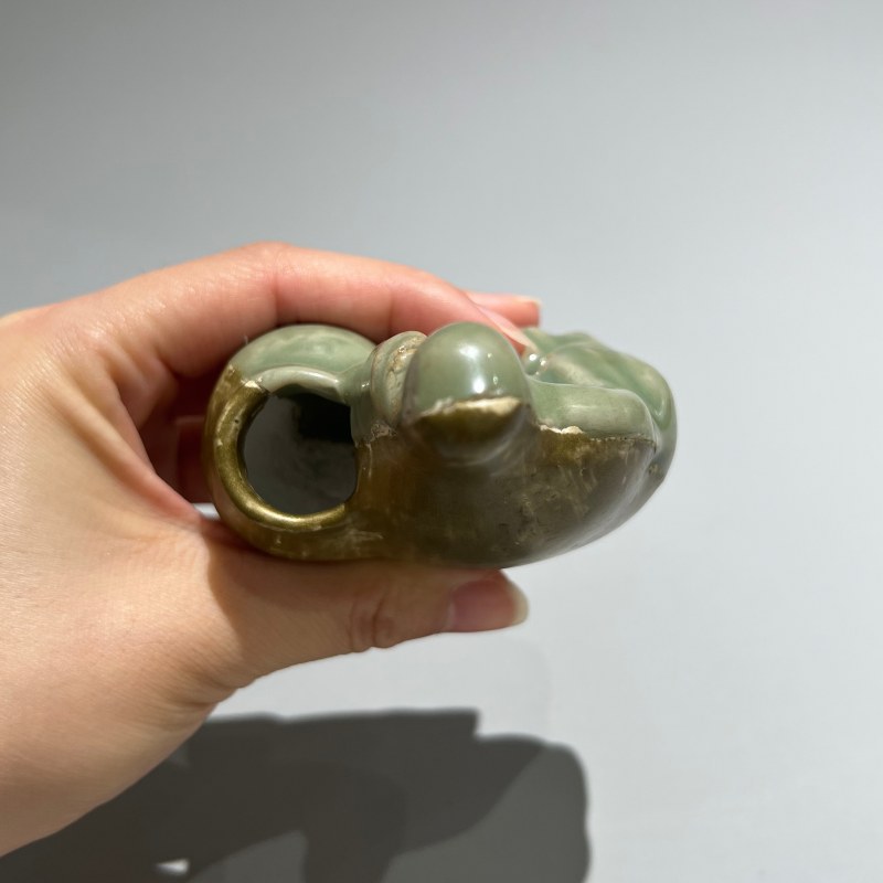 明代 龙泉窑青釉人物水注 - 图9