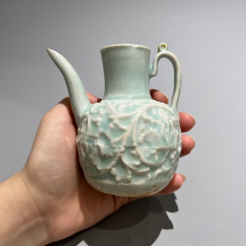 明代 青白釉印花小壶 - 图6