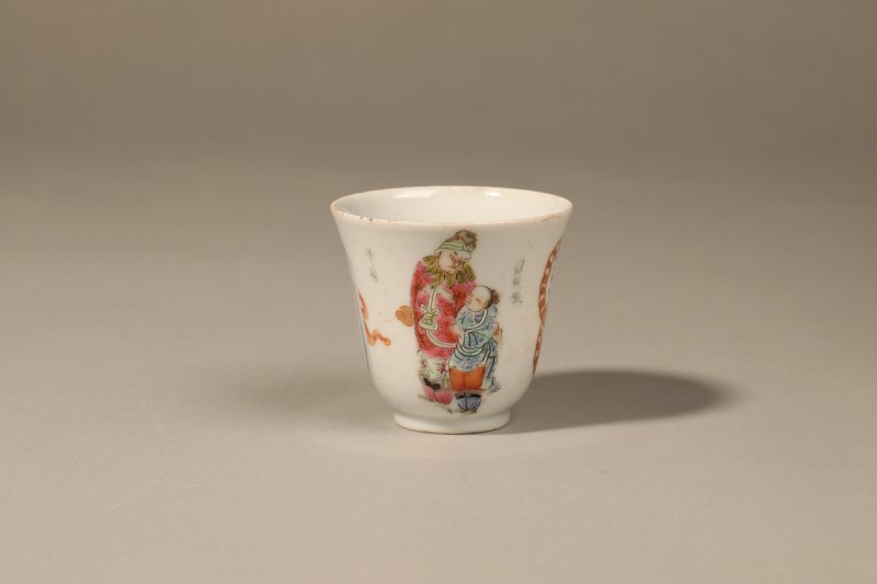 清 粉彩无双谱仰钟杯 - 图3