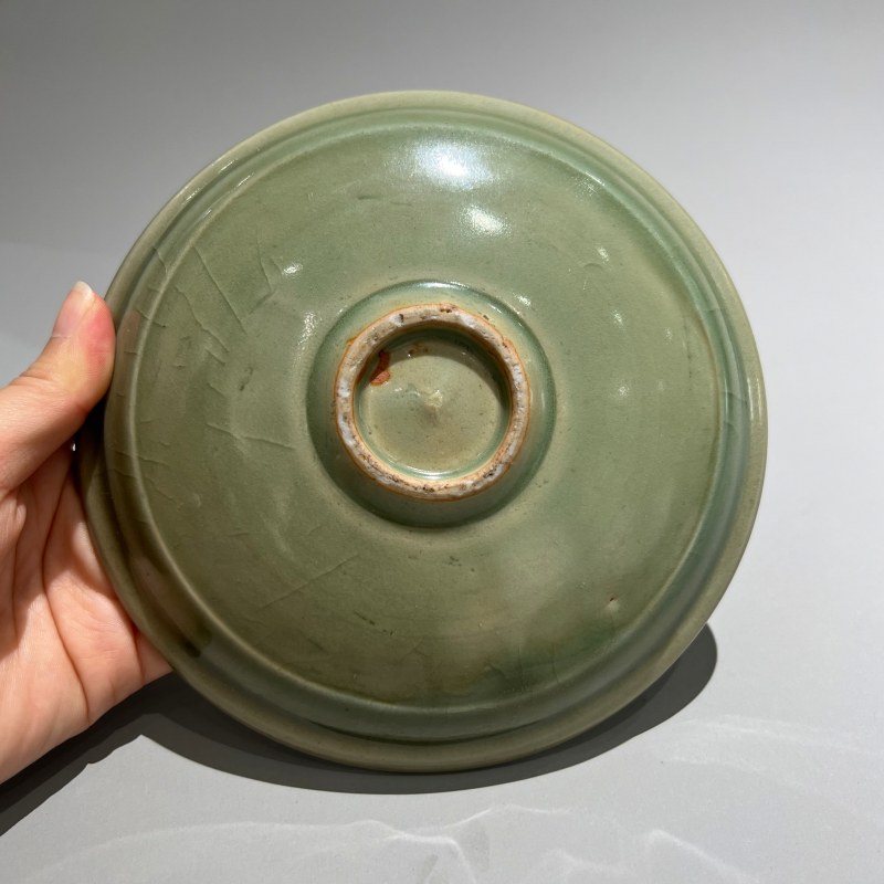 明代 龙泉窑青釉折沿盘 - 图7