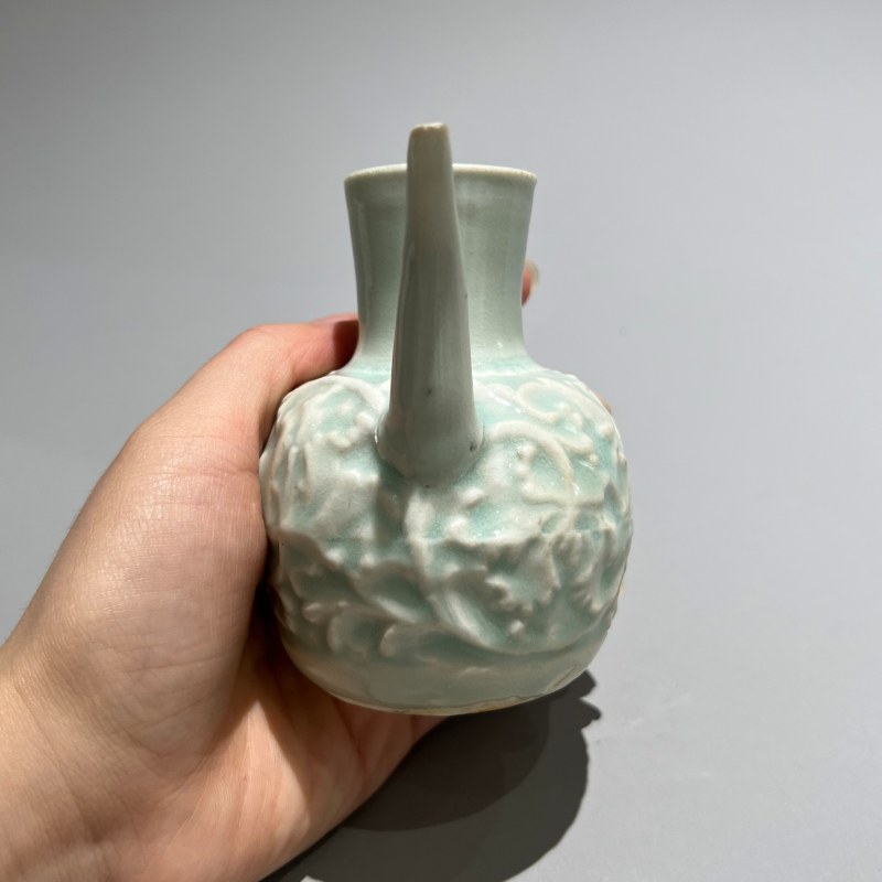 明代 青白釉印花小壶 - 图7
