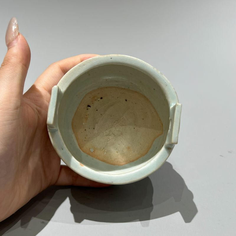 明代 青白釉三足炉 - 图5