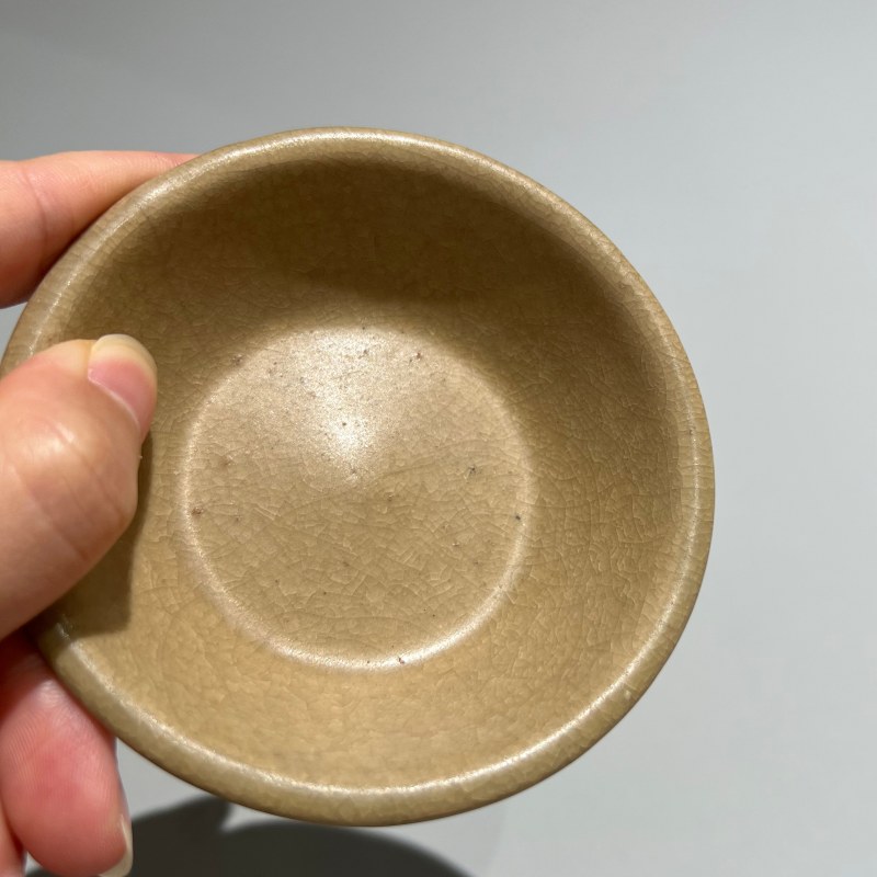 明代 龙泉窑米黄釉小直边洗 - 图8