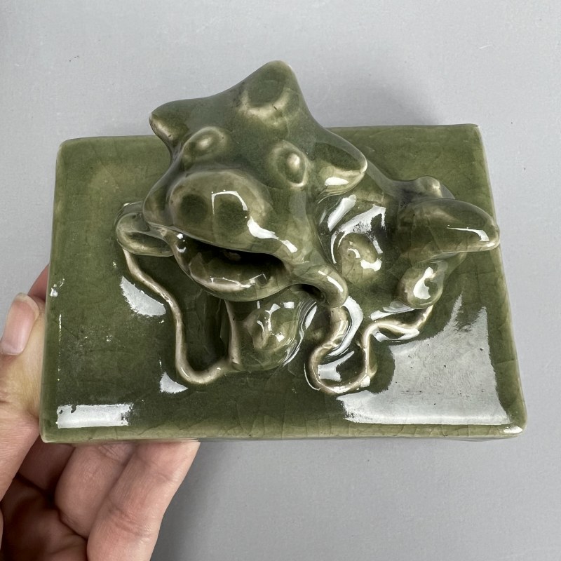 明代 青釉狮子香薰 - 图9