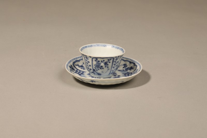 清乾隆 青花花鸟纹杯碟 - 图2