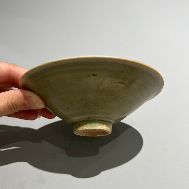 明代 青釉针挑工斗笠盏 - 图6