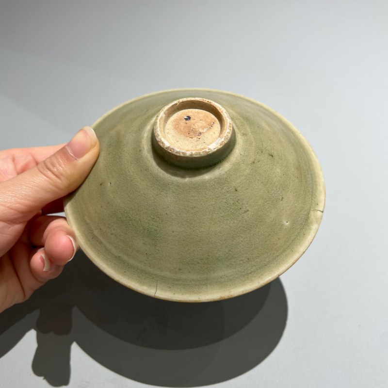 明代 青釉针挑工斗笠盏 - 图8