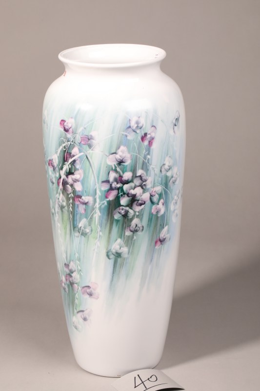 洪仲伦 粉彩指画花卉筒瓶 - 图4