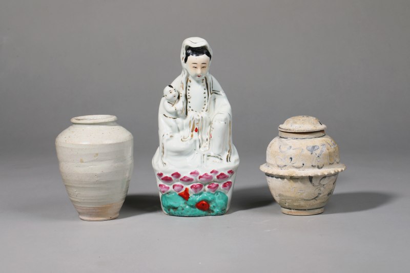 清 粉彩观音 白釉罐