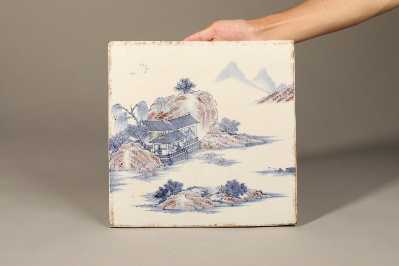 清中期 青花釉里红山水人物瓷板 - 图2