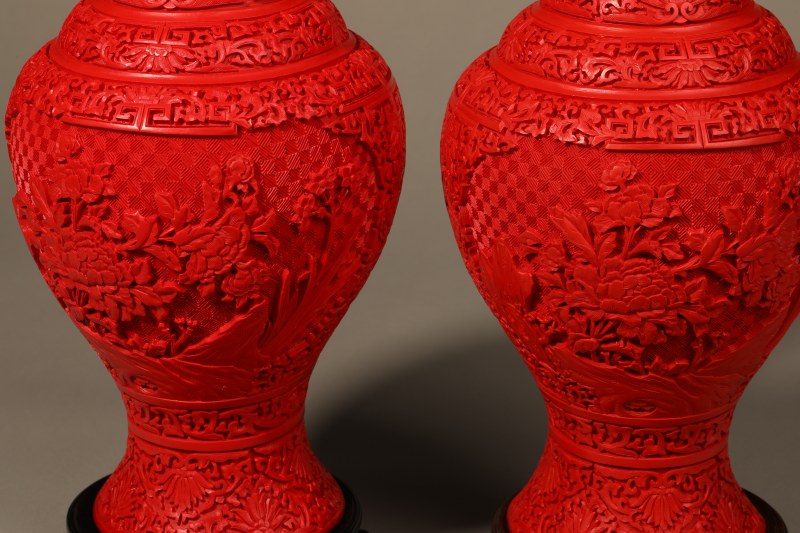 剔红花卉瓶 - 图4