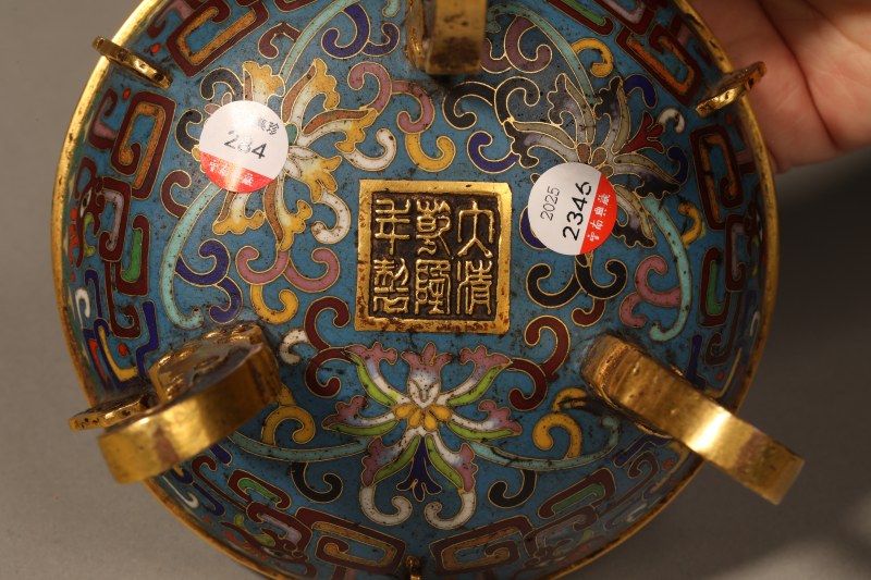 铜胎掐丝珐琅香薰 - 图3