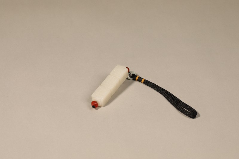 白玉雕三层玉琮 - 图2