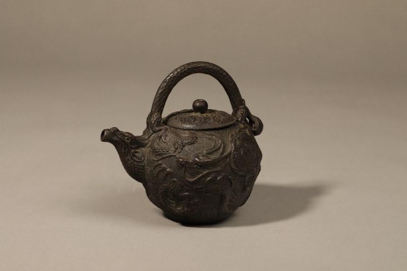 清 铜浮雕龙纹茶壶 - 图2