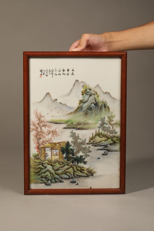 汪大含 粉彩山水瓷板 - 图2