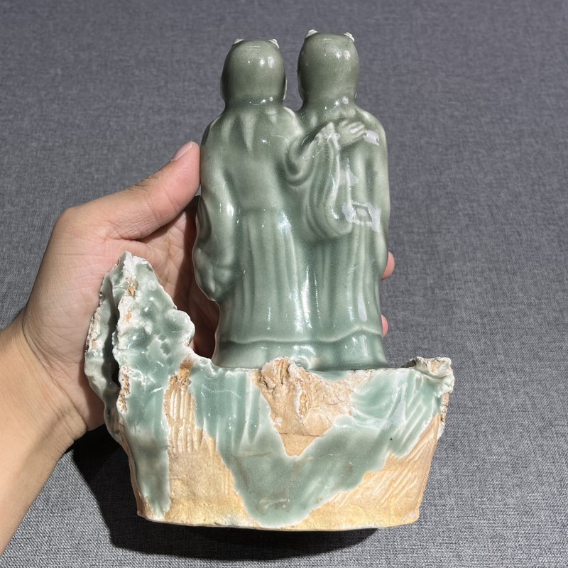 清早期龙泉窑和合二仙摆件 - 图9
