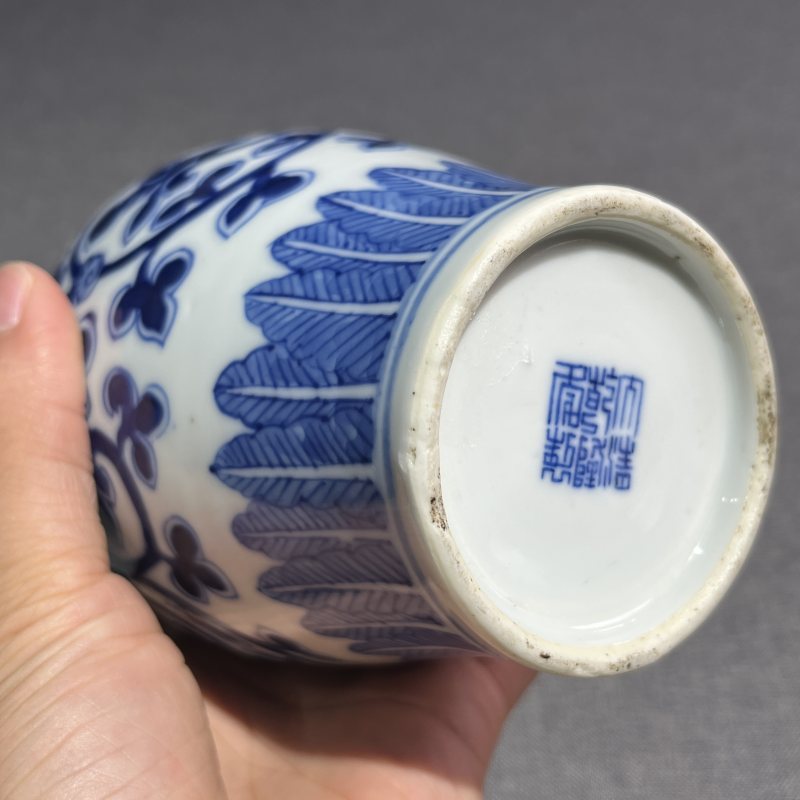 清青花花卉贯耳瓶 - 图12