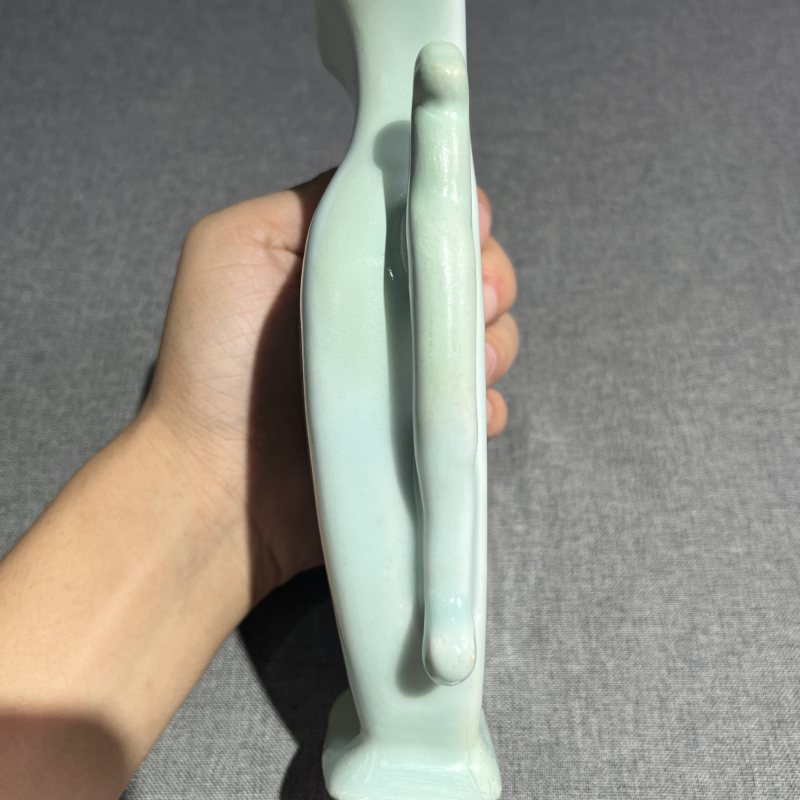 清乾隆青花釉里红人物壁瓶 - 图7