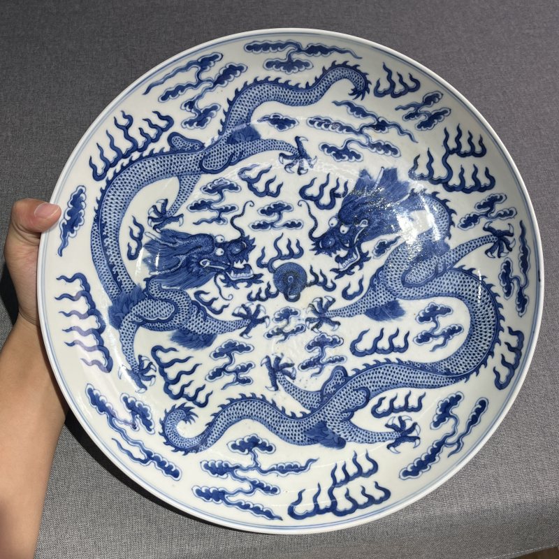 清光绪青花双龙赶珠纹大盘 - 图4