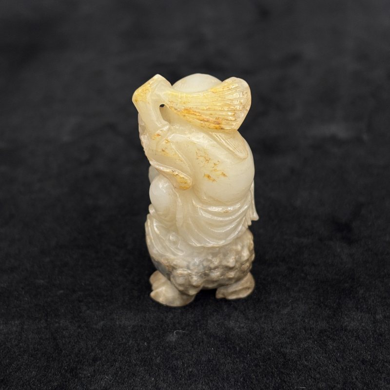 清 白玉巧雕刘海戏金蟾挂件 - 图4
