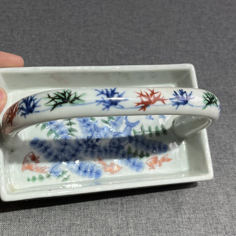 清中期五彩鱼藻纹提篮 - 图8