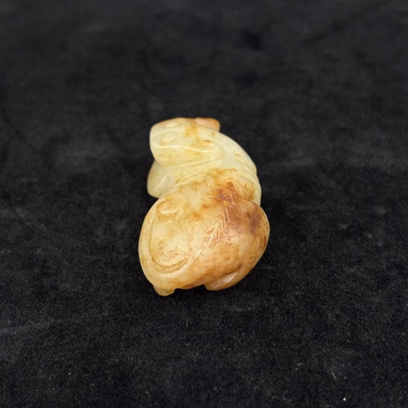 清 白玉留皮瑞兽两件 - 图4