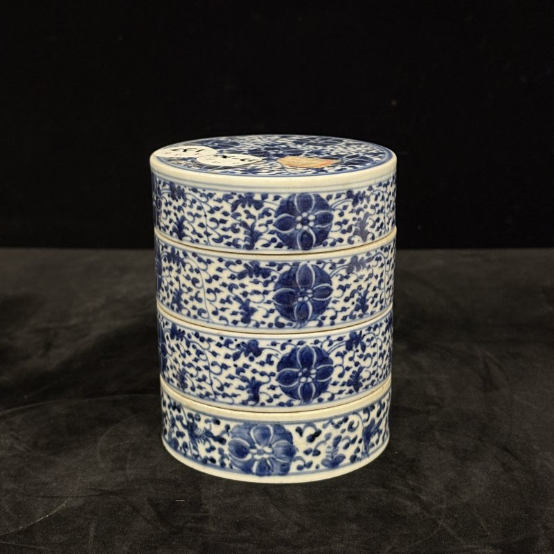 清 青花花卉纹节盒两件 - 图5