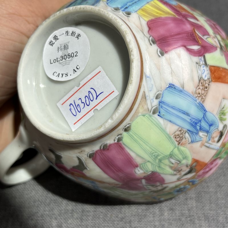 清晚期广彩人物故事茶杯 - 图10