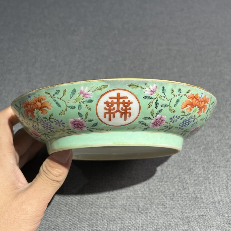 清中期粉彩花卉纹盘 - 图8