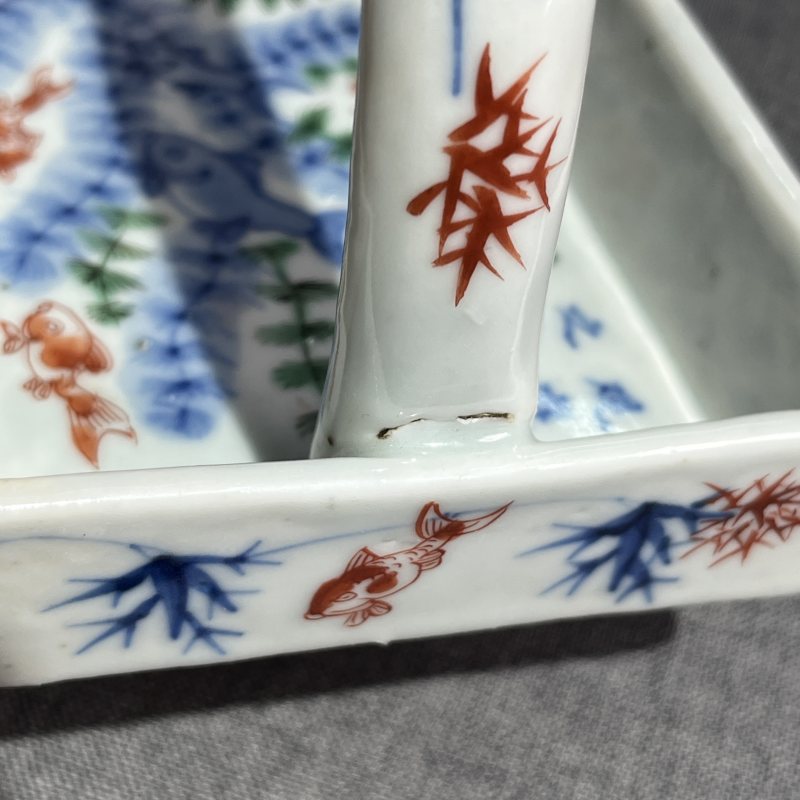 清中期五彩鱼藻纹提篮 - 图11