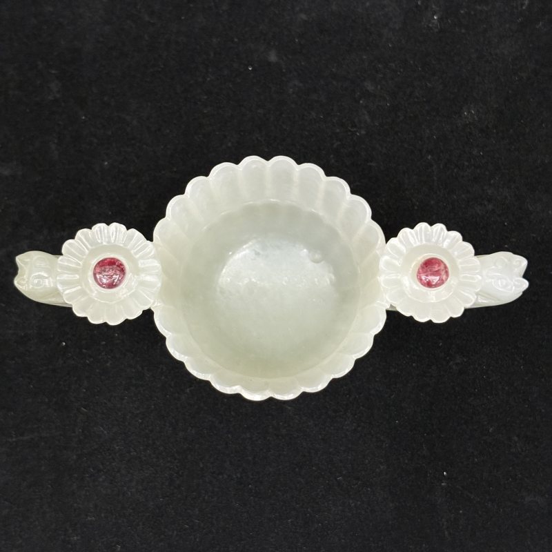 清 白玉双兽耳嵌宝花口杯一对 - 图7