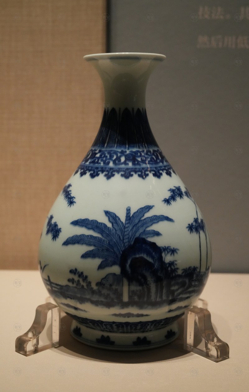 清乾隆 青花竹石芭蕉纹玉壶春瓶 - 图2
