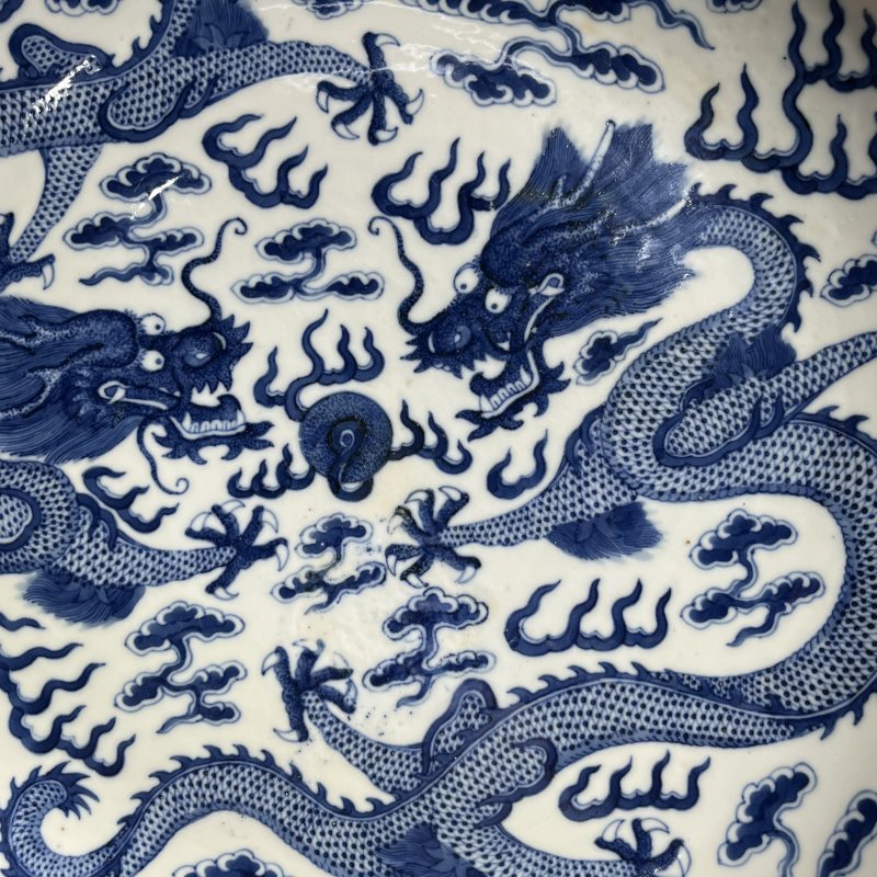 清光绪青花双龙赶珠纹大盘 - 图5