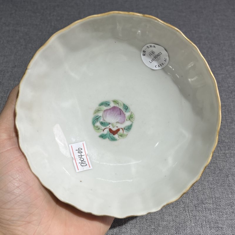 清晚期粉彩无双谱人物碗 - 图7
