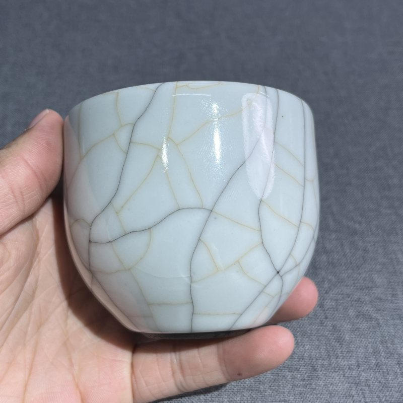 清乾隆哥釉铃铛杯一对 - 图10