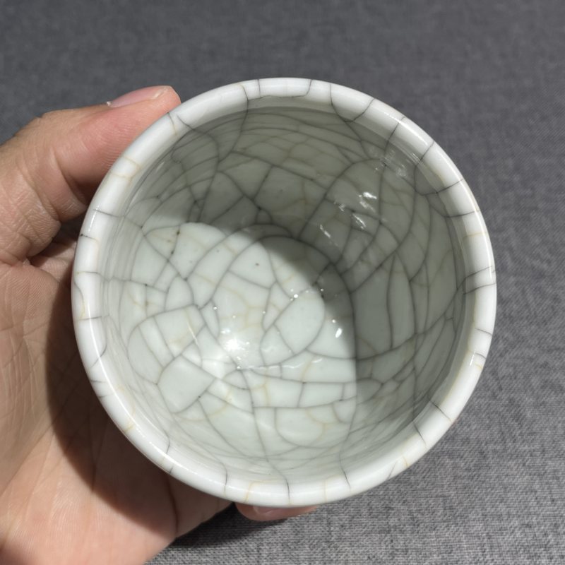 清乾隆哥釉铃铛杯一对 - 图12