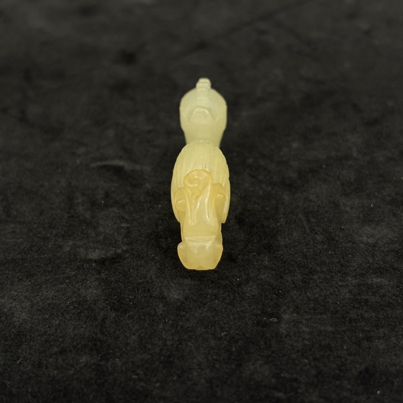 清 白玉凤首龙勾 - 图6